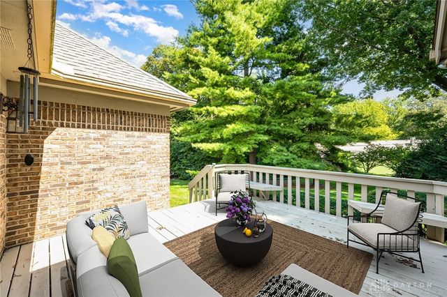 546 Pinestead Drive, Tipp City, OH 45371