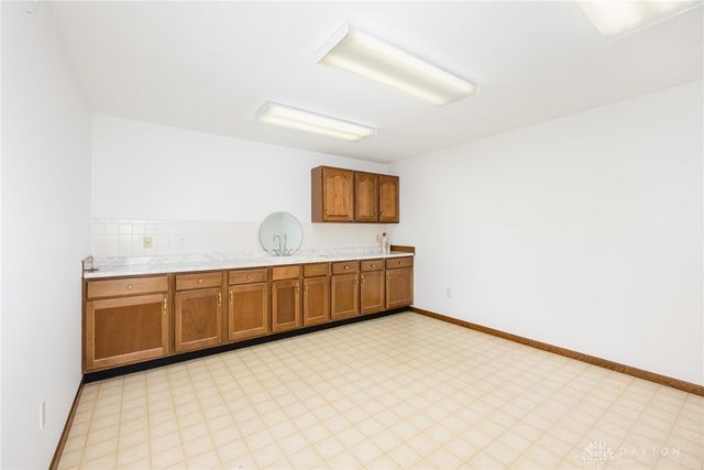 546 Pinestead Drive, Tipp City, OH 45371
