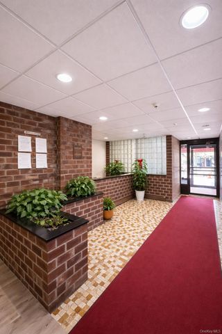 3641 Union Street 2B, Flushing, NY 11354