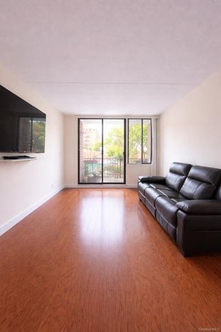 3641 Union Street 2B, Flushing, NY 11354