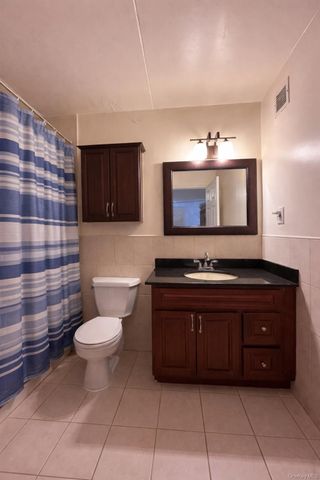 3641 Union Street 2B, Flushing, NY 11354