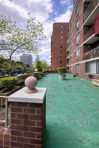 3641 Union Street 2B, Flushing, NY 11354