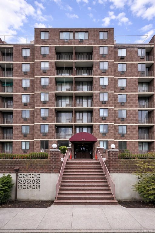 3641 Union Street 2B, Flushing, NY 11354