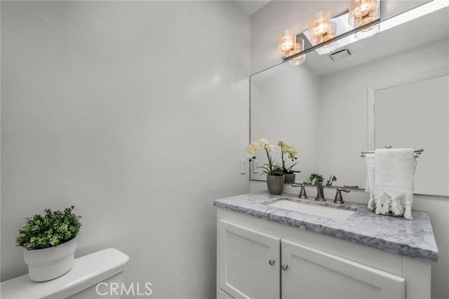 1731 Spreckels Lane, Redondo Beach, CA 90278