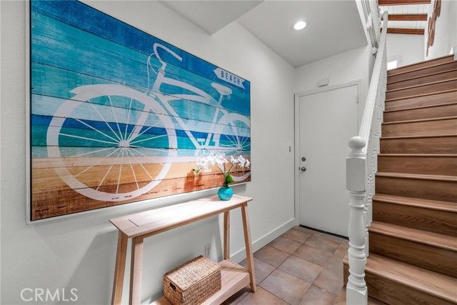 1731 Spreckels Lane, Redondo Beach, CA 90278