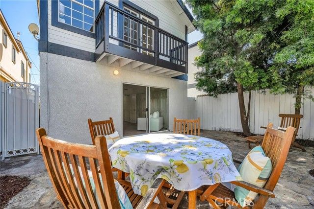 1731 Spreckels Lane, Redondo Beach, CA 90278