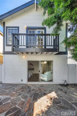 1731 Spreckels Lane, Redondo Beach, CA 90278