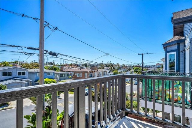 1731 Spreckels Lane, Redondo Beach, CA 90278