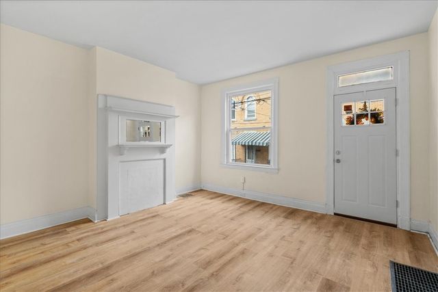 5 Edith Pl, Oakland, PA 15213