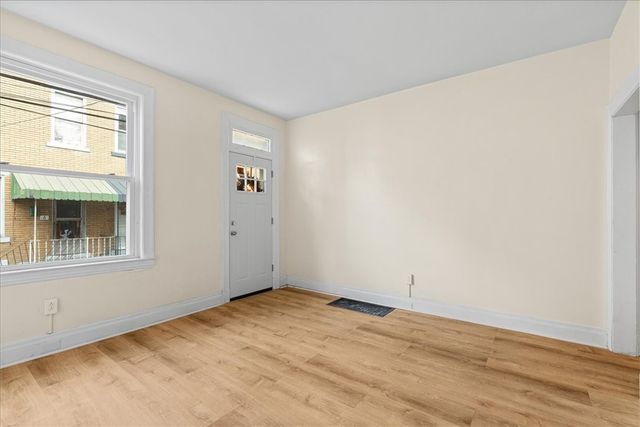 5 Edith Pl, Oakland, PA 15213