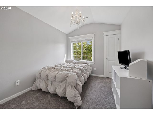 3441 Se PINEWOOD Ave, Hillsboro, OR 97123