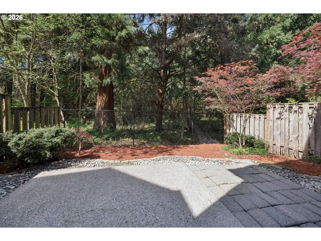 3441 Se PINEWOOD Ave, Hillsboro, OR 97123