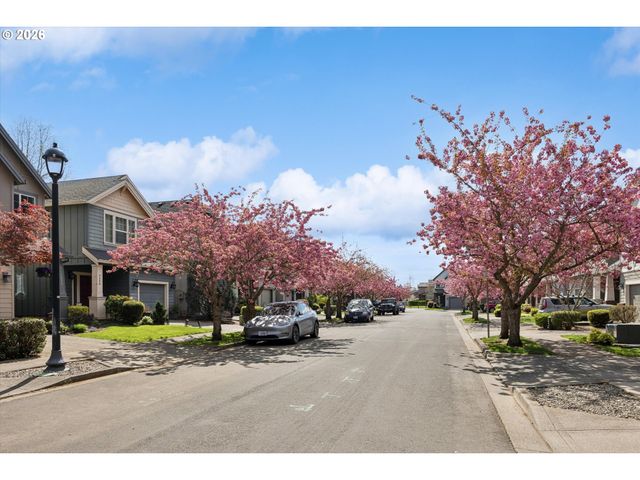 3441 Se PINEWOOD Ave, Hillsboro, OR 97123