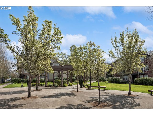 3441 Se PINEWOOD Ave, Hillsboro, OR 97123