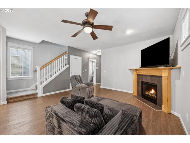 3441 Se PINEWOOD Ave, Hillsboro, OR 97123