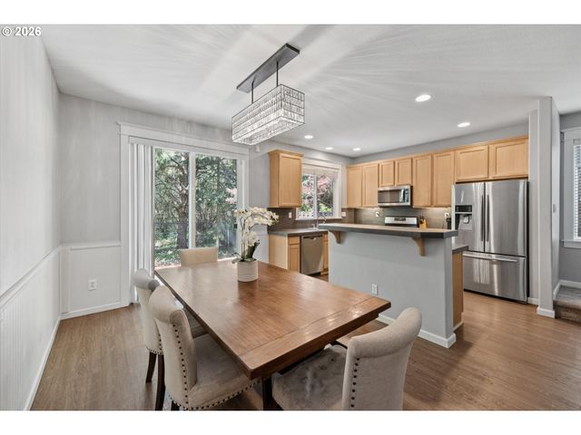 3441 Se PINEWOOD Ave, Hillsboro, OR 97123