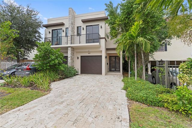 909 NE 16th Avenue, Fort Lauderdale, FL 33304