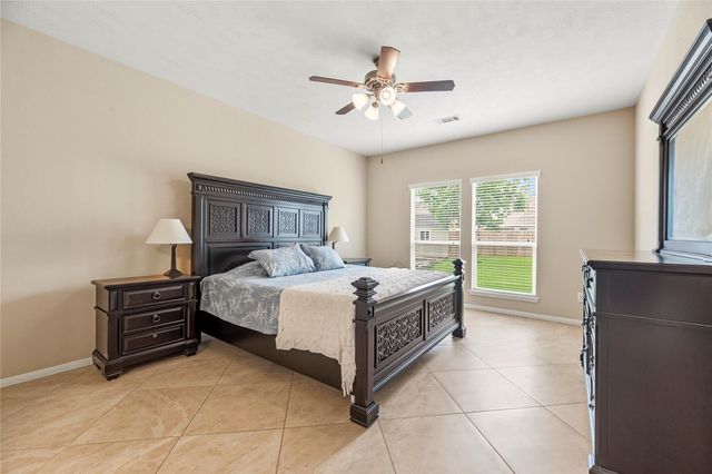 2327 Seahorse Bend Drive, Katy, TX 77449