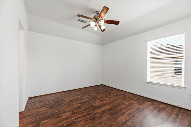 2327 Seahorse Bend Drive, Katy, TX 77449