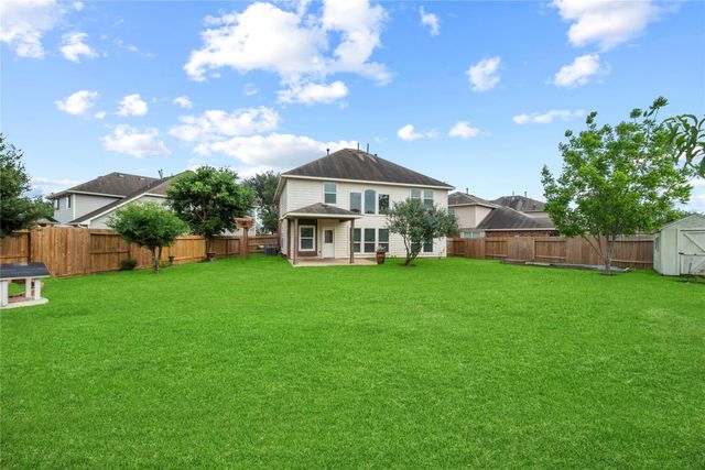 2327 Seahorse Bend Drive, Katy, TX 77449