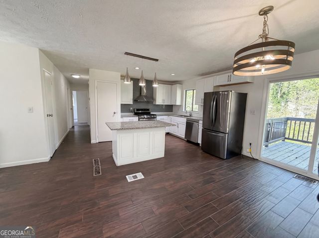 1010 Buckhurst Drive, Atlanta, GA 30349