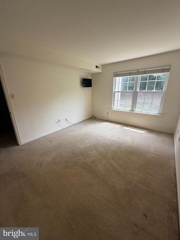 16024 BEACON HILL DR, Holland, PA 18966