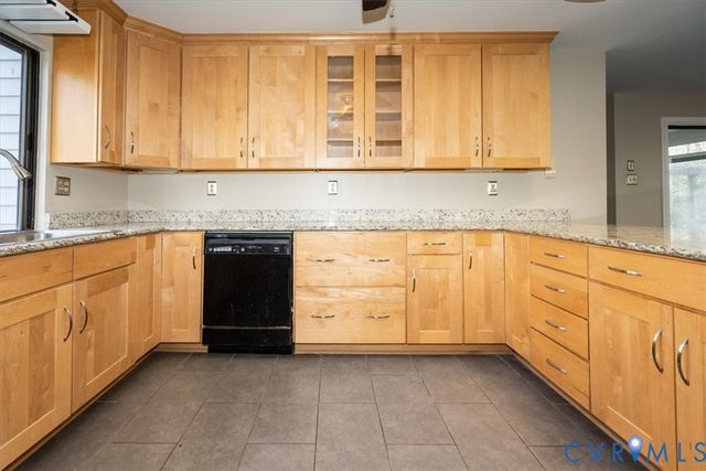 5910 Harbourwood Pl, Midlothian, VA 23112