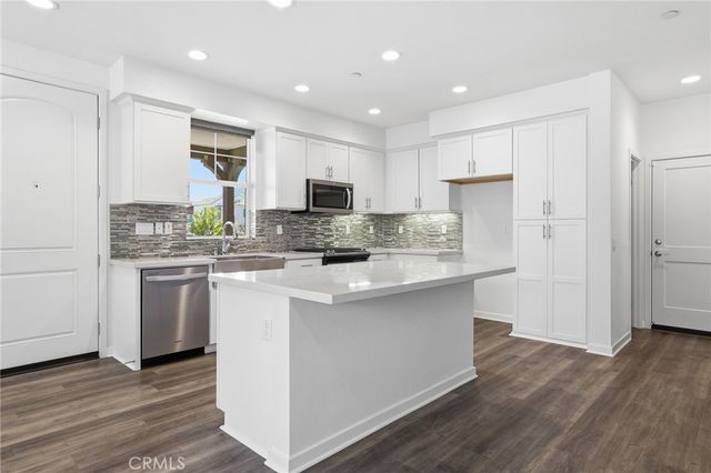 101 Red Brick Drive 1, Simi Valley, CA 93065