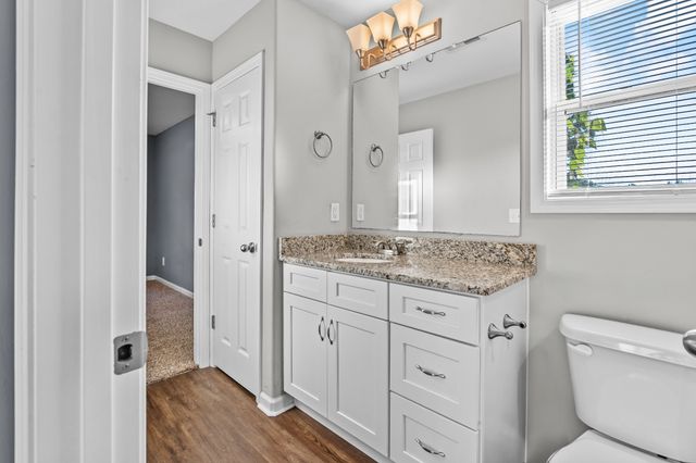 919 Woody Hills Dr, Clarksville, TN 37040