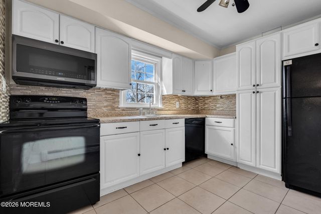 916 Beachwood Boulevard, Beachwood, NJ 08722