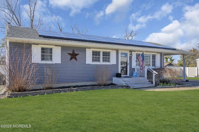 916 Beachwood Boulevard, Beachwood, NJ 08722