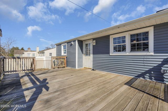 916 Beachwood Boulevard, Beachwood, NJ 08722