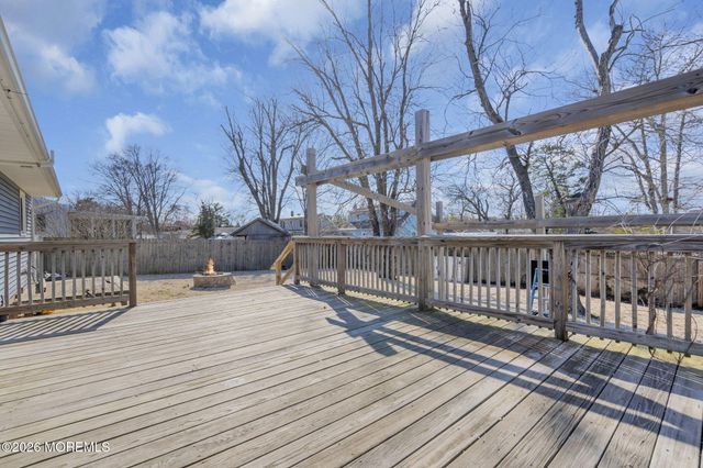 916 Beachwood Boulevard, Beachwood, NJ 08722