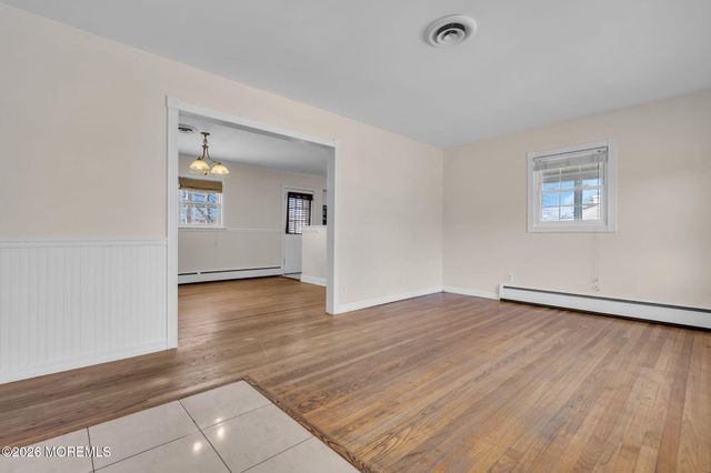 916 Beachwood Boulevard, Beachwood, NJ 08722