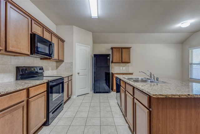 1309 Jasper Crossing, Princeton, TX 75407