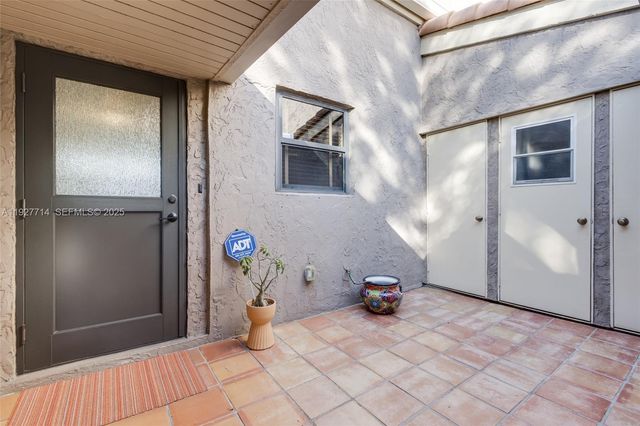 500 Bonnie Brae Way 17, Hollywood, FL 33021