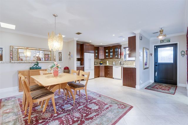 500 Bonnie Brae Way 17, Hollywood, FL 33021