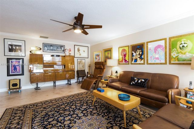 500 Bonnie Brae Way 17, Hollywood, FL 33021