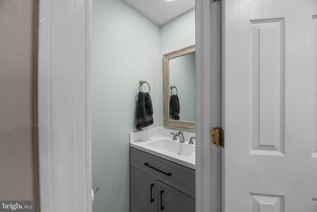 8122 WOODWARD ST, Savage, MD 20763