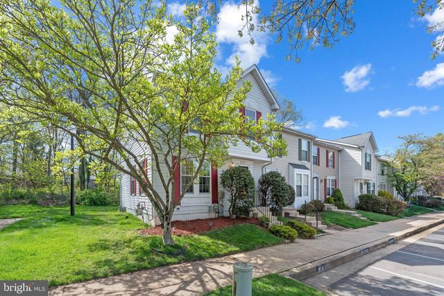 8122 WOODWARD ST, Savage, MD 20763