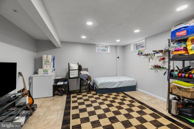 8122 WOODWARD ST, Savage, MD 20763