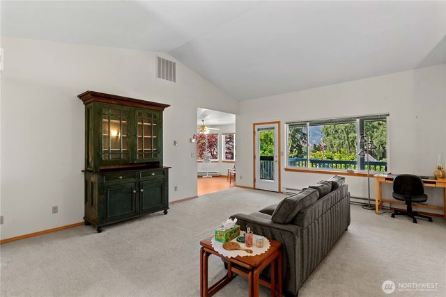 40 McLallen Lane, Manson, WA 98831