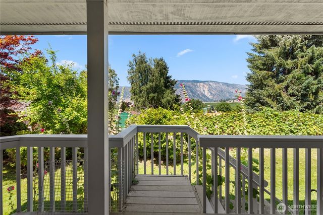 40 McLallen Lane, Manson, WA 98831