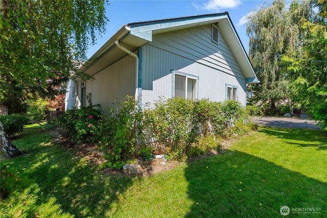 40 McLallen Lane, Manson, WA 98831