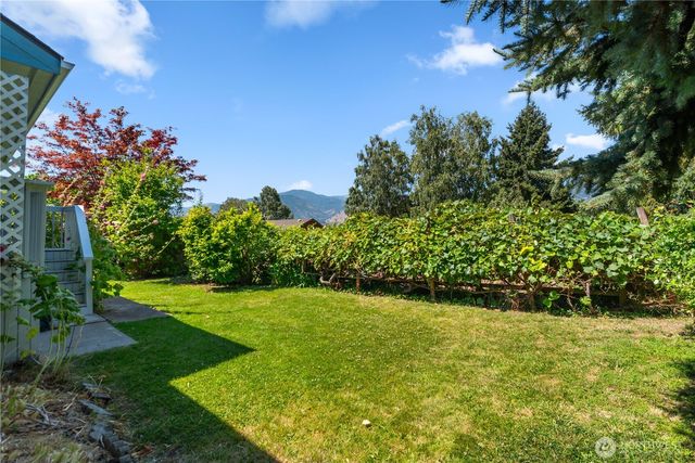 40 McLallen Lane, Manson, WA 98831