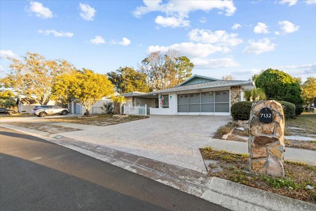 7132 BRAMBLEWOOD DRIVE, Port Richey, FL 34668