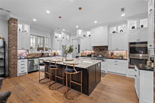 12315 Fairmount Road, Gentry, AR 72734