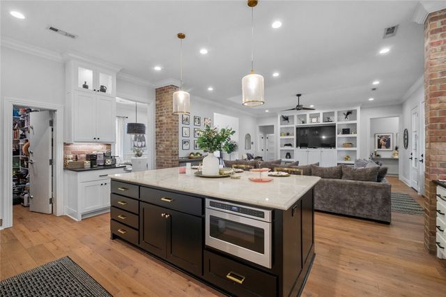 12315 Fairmount Road, Gentry, AR 72734