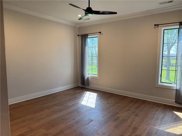 12315 Fairmount Road, Gentry, AR 72734