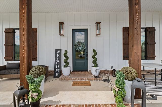 12315 Fairmount Road, Gentry, AR 72734